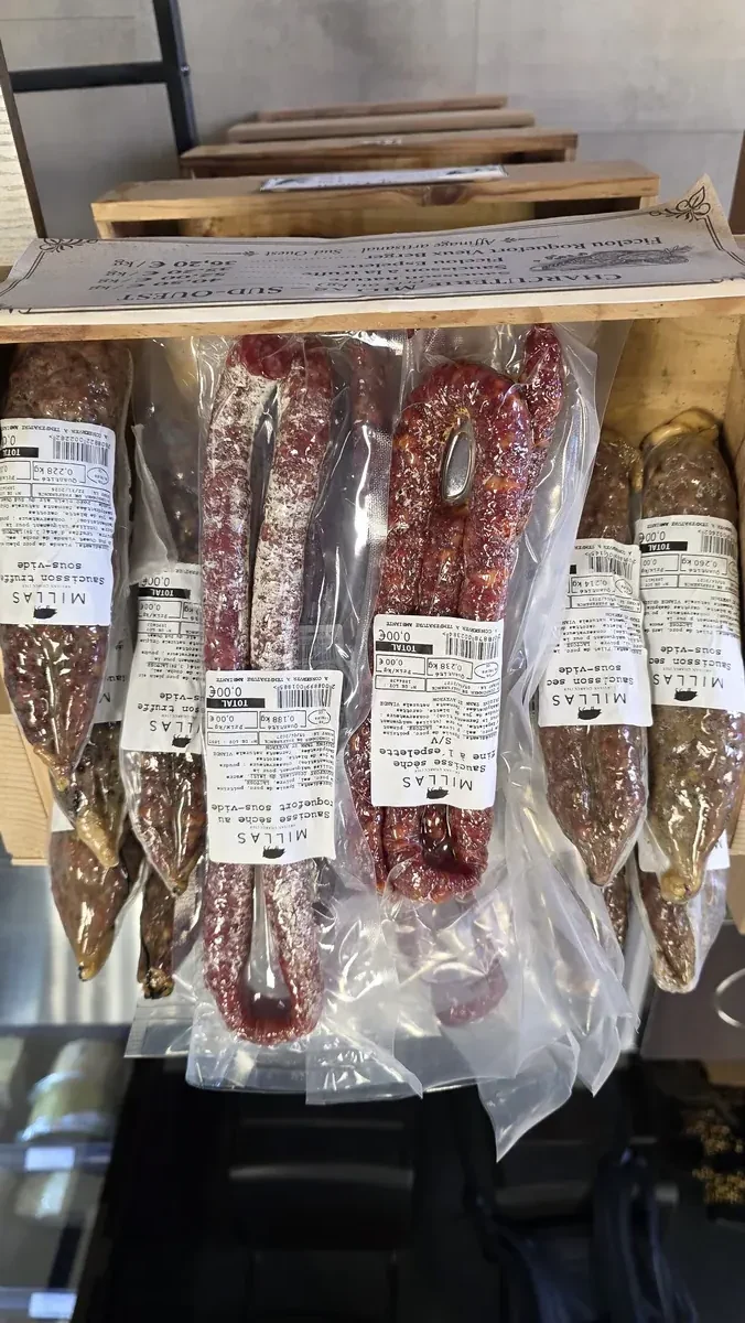 Saucissons Millas nature, truffe, Espelette et roquefort